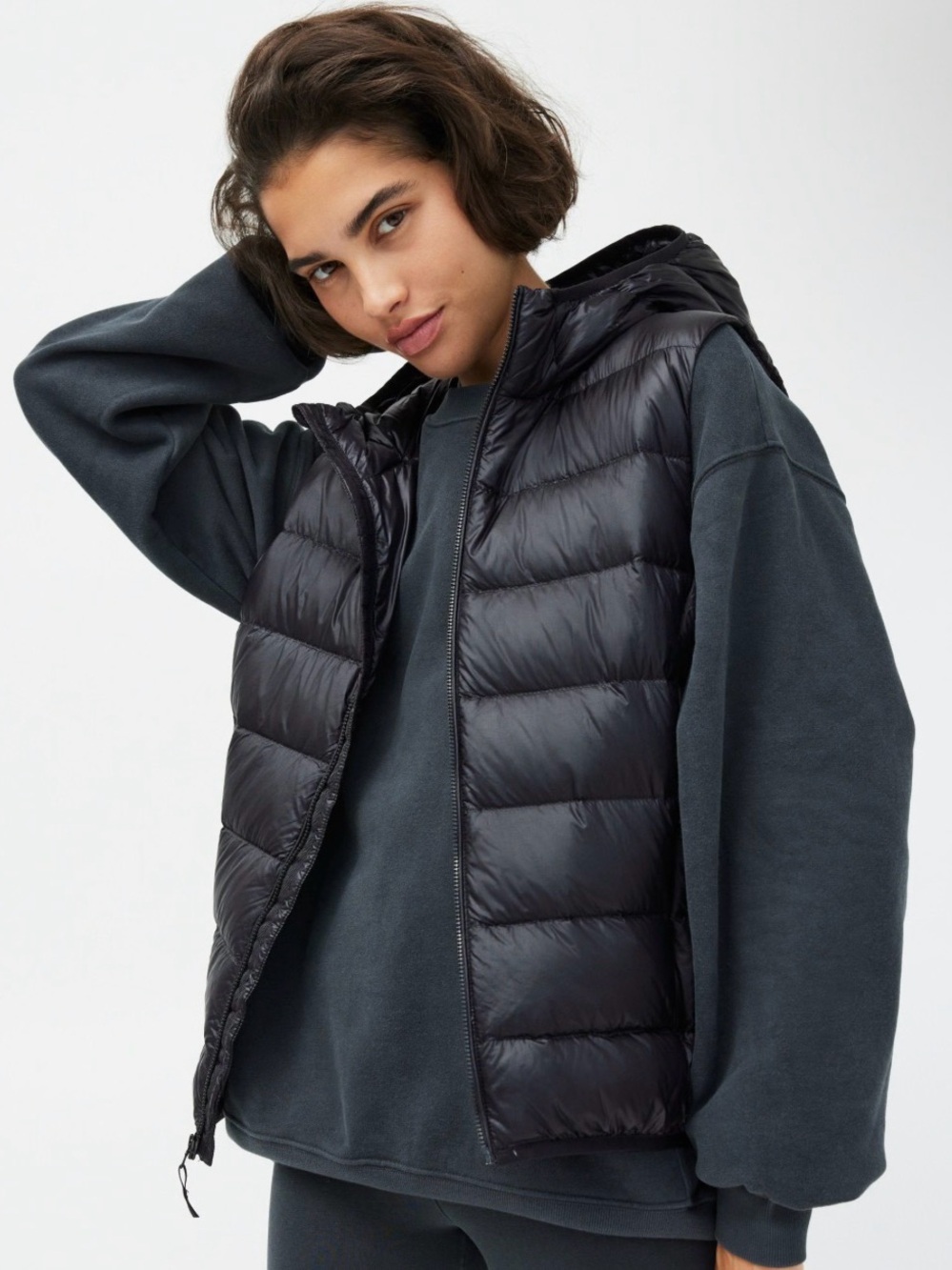 Aritzia “The little puff vest”